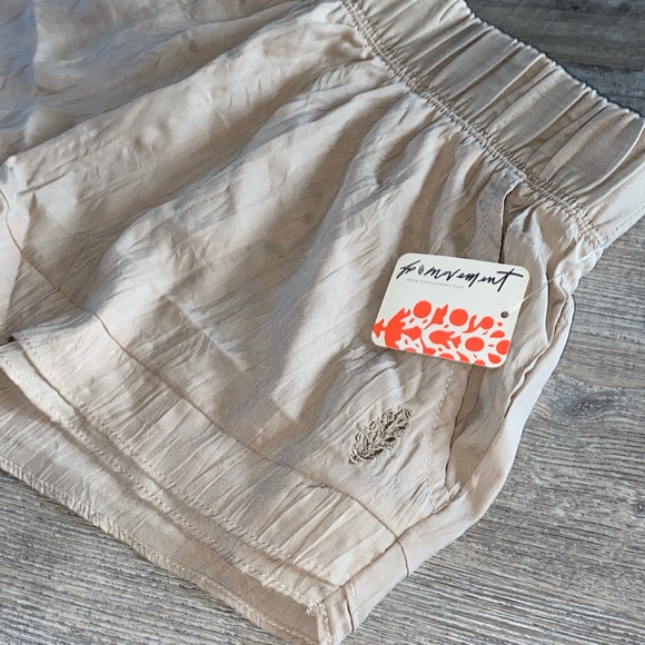 NWT FP Movement Let’s Go Out Shorts✨ Size S - Picture 6 of 7